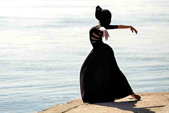 孩子不爱吃饭不爱吃菜怎么回事（小孩长期不爱吃饭的原因）