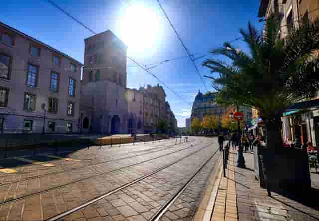 时尚穿搭技巧男士(女装穿搭技巧时尚)