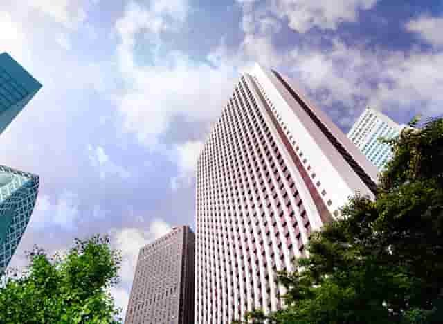 女士打底裤高跟鞋怎么搭配合适（打底袜裤配高跟鞋方法）